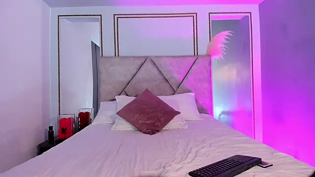 KaattyDoll online show from March 16, 8:00 pm