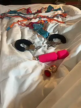 Takes2ToTango online show from February 15, 12:44 am