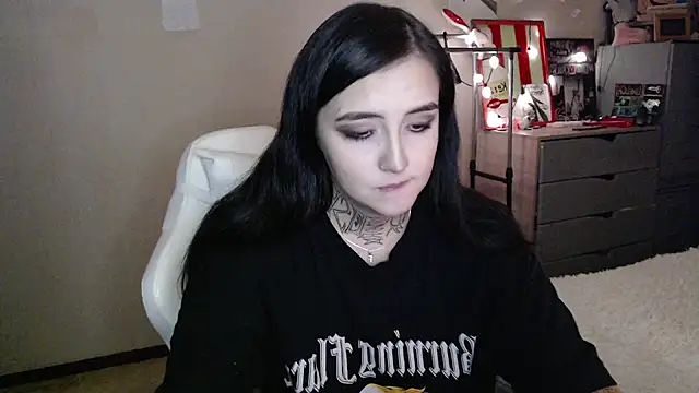 Snapshot of Rin_Tozier chatting on July 11, 10:21 pm Rin Tozier online show from July 11, 10:21 pm