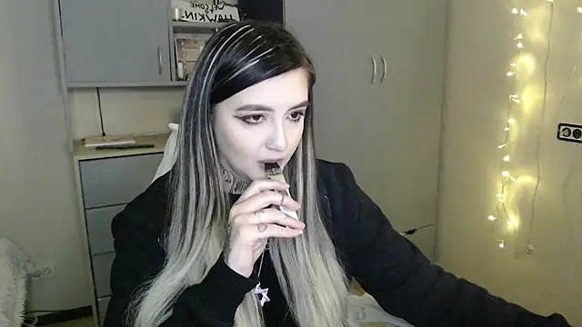 Rin Tozier online show from March 5, 12:40 am