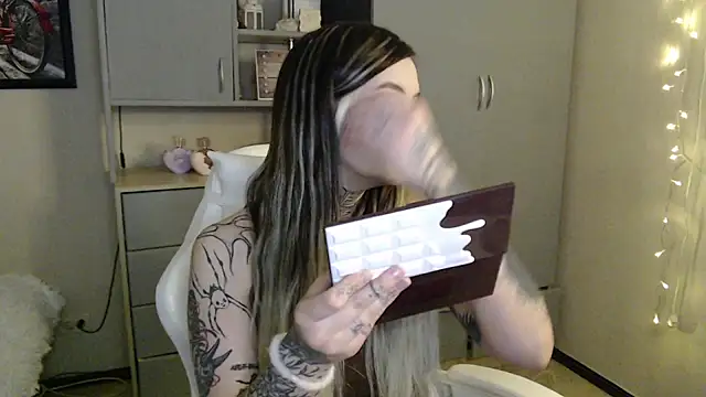 Rin Tozier online show from March 30, 1:18 am