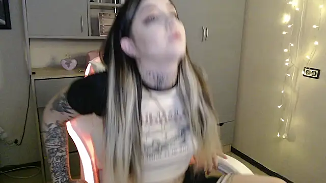 Rin Tozier online show from March 21, 1:29 am