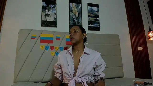 samaraa smith1 online show from July 4, 12:43 pm