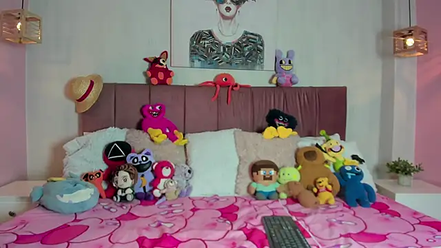 emma wilder  online show from February 21, 8:11 pm