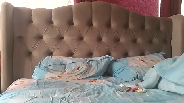 Shailadiess online show from March 6, 9:15 am