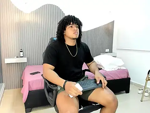 Rose blonde   online show from May 9, 2:37 am
