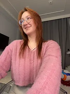 Snapshot of SpicyFox_ chatting on June 26, 2:56 pm SpicyFox online show from June 26, 2:56 pm