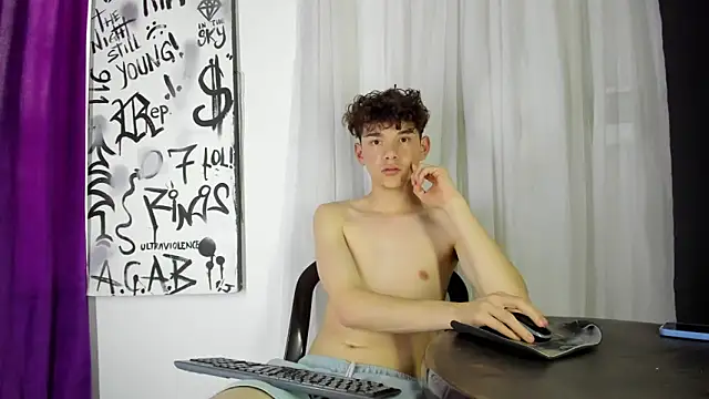 Snapshot of Philippsx chatting on June 14, 4:30 pm Philippsx online show from June 14, 4:30 pm