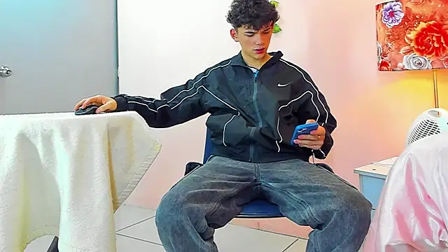 Philippsx online show from February 18, 11:34 pm