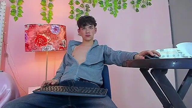 Philippsx online show from March 8, 7:11 am