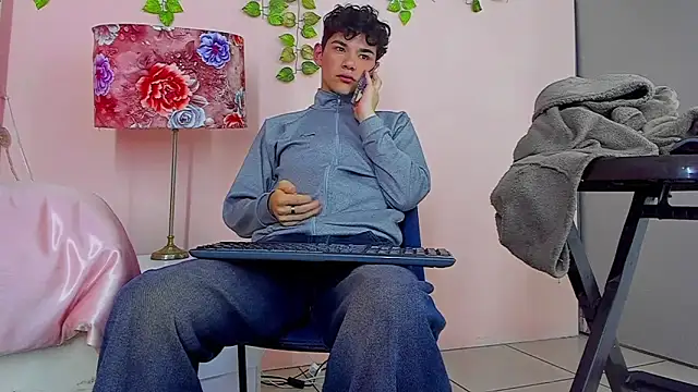 Philippsx online show from March 7, 11:10 pm