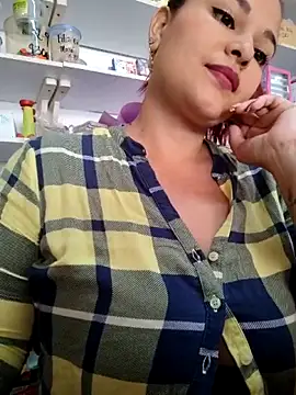 haffsa   online show from May 25, 12:48 pm