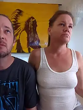 Snapshot of banans78 chatting on February 19, 8:06 pm banans78 online show from February 19, 8:06 pm