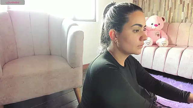 Miilana  online show from March 14, 6:36 pm