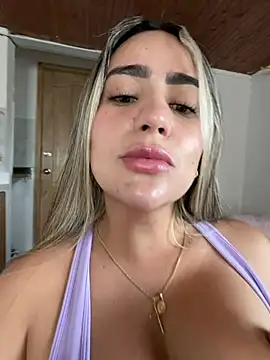 Miilana  online show from July 18, 2:36 pm