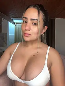 Miilana  online show from April 15, 10:43 am