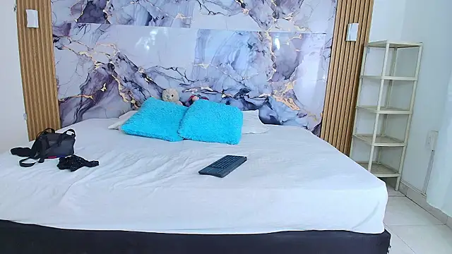 aixa 06 online show from March 27, 6:42 pm