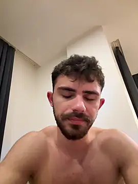 Snapshot of secojj chatting on February 16, 9:13 pm secojj online show from February 16, 9:13 pm