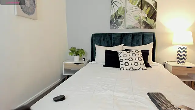 Snapshot of AgathaBloom_ chatting on February 27, 1:11 pm AgathaBloom online show from February 27, 1:11 pm