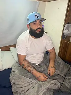 Snapshot of Mandingojay9 chatting on March 3, 1:51 pm Mandingojay9 online show from March 3, 1:51 pm