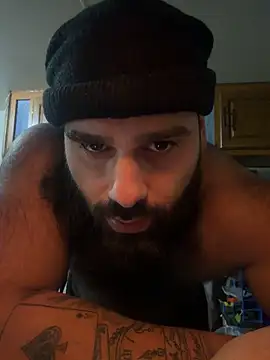 Snapshot of Mandingojay9 chatting on February 12, 9:31 am Mandingojay9 online show from February 12, 9:31 am