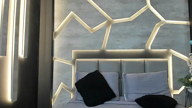 SinLickerr online show from February 20, 8:11 pm