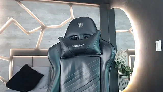 SinLickerr online show from February 26, 7:36 pm