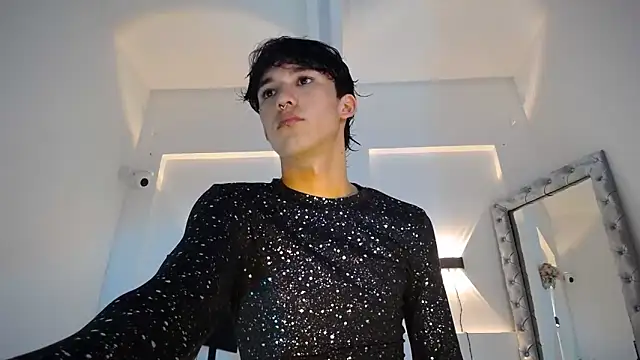 jullian ricci online show from April 6, 12:17 am