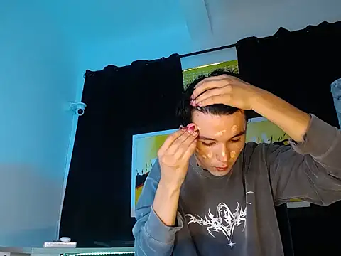 jullian ricci online show from March 20, 1:17 am