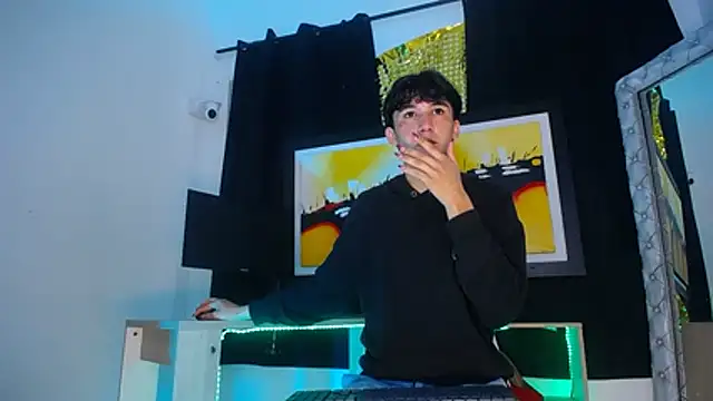 jullian ricci online show from March 26, 7:56 pm