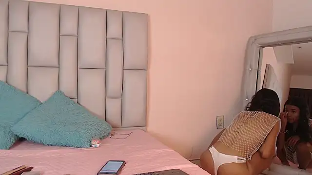 Snapshot of sugar_doll1 chatting on February 26, 8:53 pm sugar doll1 online show from February 26, 8:53 pm