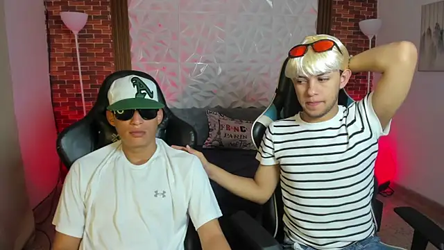 Top and bottom online show from February 12, 1:11 pm