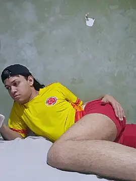 Top and bottom online show from June 25, 5:12 am