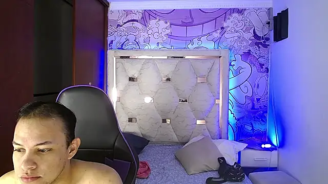 Top and bottom online show from March 5, 8:05 pm