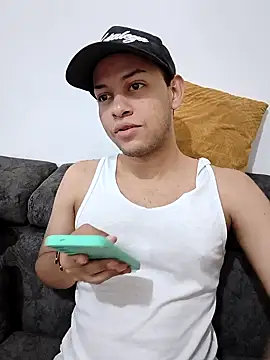 Top and bottom online show from August 6, 3:12 am