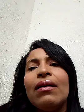 Lia Phone online show from February 20, 8:00 pm