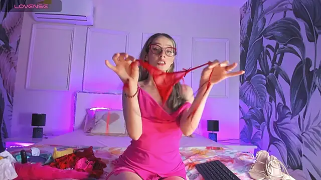 Hada Magica online show from March 14, 7:42 pm