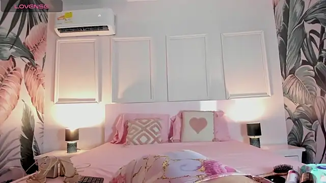 Hada Magica online show from February 19, 7:00 pm