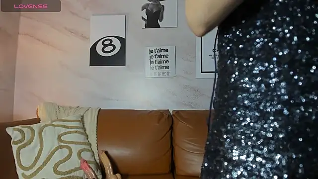 Snapshot of Hada_Magica chatting on April 19, 7:16 pm Hada Magica online show from April 19, 7:16 pm