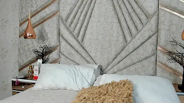 CloheBell online show from March 25, 7:52 am