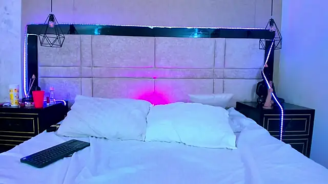 CloheBell online show from April 14, 7:46 am