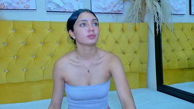  ArianaToroo online show from March 3, 1:40 pm