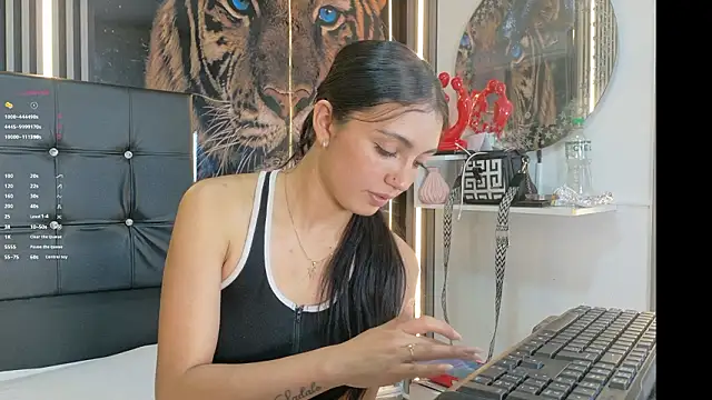  ArianaToroo online show from March 26, 3:43 pm