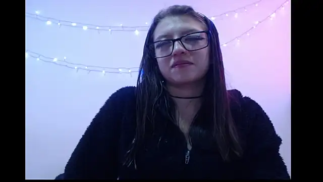 Snapshot of michell_bunny1 chatting on February 27, 4:18 pm michell bunny1 online show from February 27, 4:18 pm