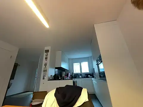 Snapshot of Busenwunder1280 chatting on February 11, 7:41 am Busenwunder1280 online show from February 11, 7:41 am