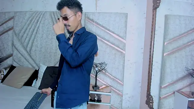 NoaahTylor online show from March 10, 8:46 pm