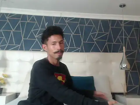 NoaahTylor online show from February 14, 6:41 pm