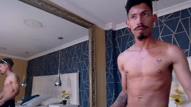 NoaahTylor online show from February 26, 8:20 pm