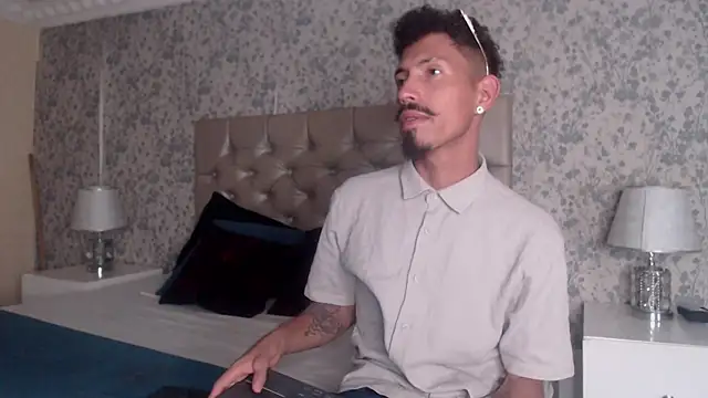 NoaahTylor online show from March 16, 8:11 pm