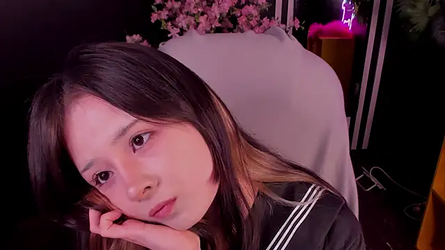 May Ling online show from July 26, 11:39 am